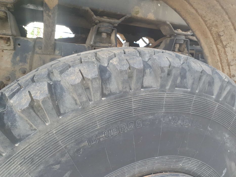 Roti, anvelope, cauciucuri 14.00 R20, 14 R20  in conditii foarte bune