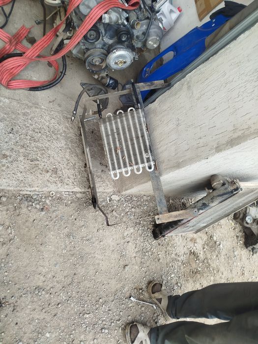 Продам радиатор охлаждения автомат коробку