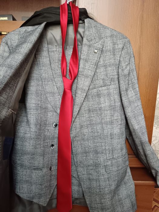 Костюм тройка. Напрокат или продам