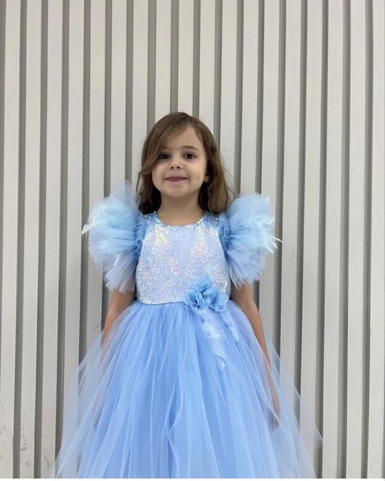 Прокат платьев на 8 марта