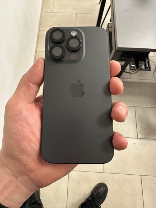 Продам Iphone 15 Pro