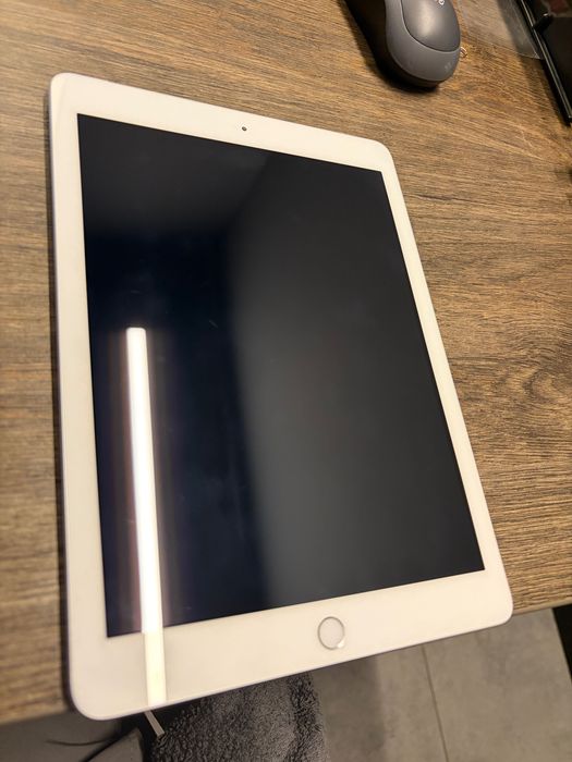 Ipad 6 поколение 32GB + SIM