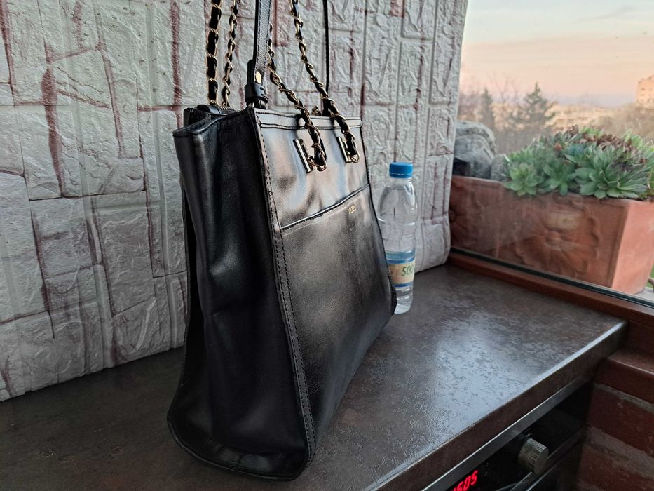 дамска чанта Arezzo черна кожена-естествена кожа