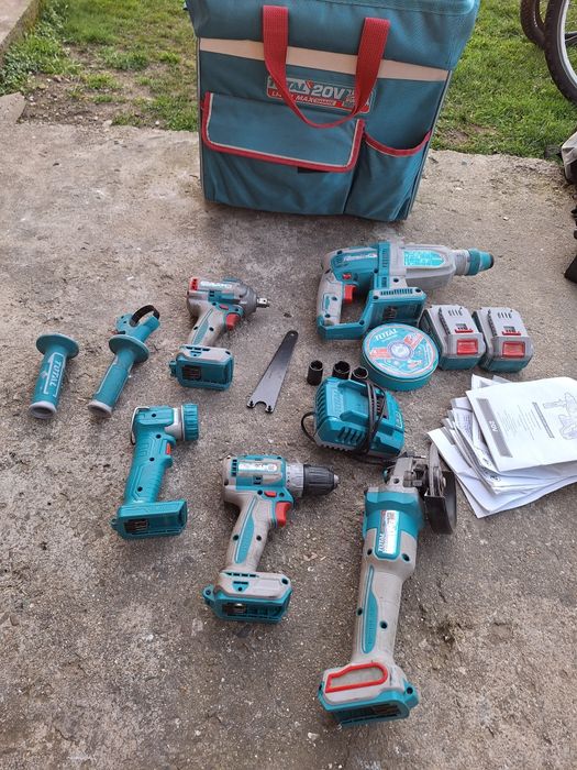 Инструменти Тотал 20 V