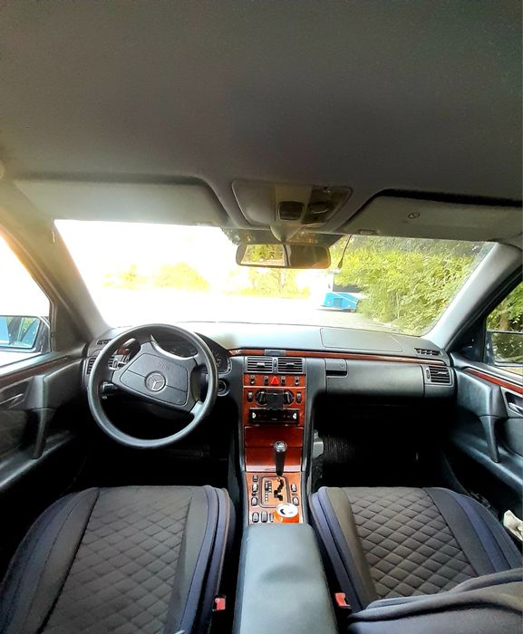 Продам мерседес w210