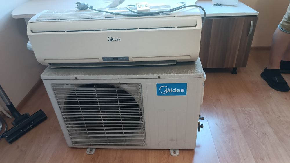 Климатик Midea 12-ка