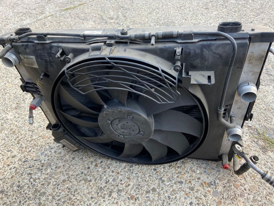 Radiator radiatoare apa uleiventilator răcitor ulei BMW M5 M6 E60 V10