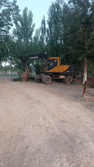 Экскаватор Самсунг