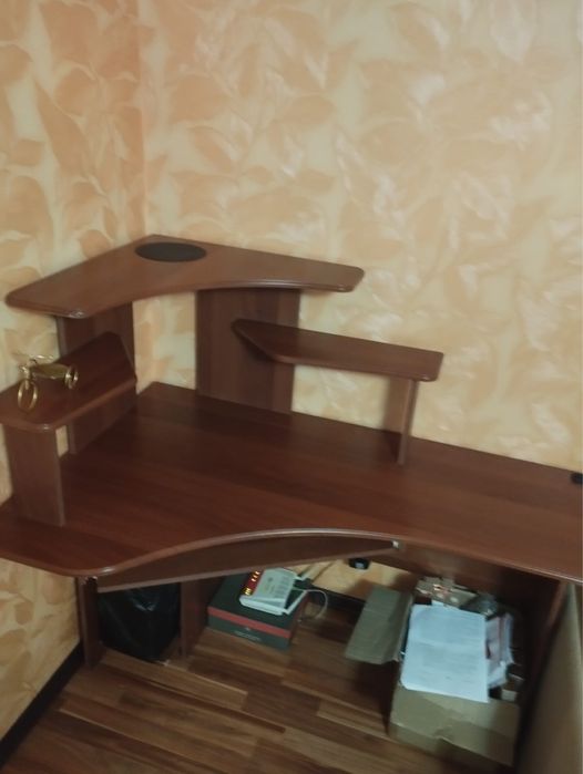 Продам стол рабочий