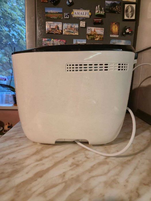 Хлебопекарна Heinner HBM-900WHBK Отлично състояние