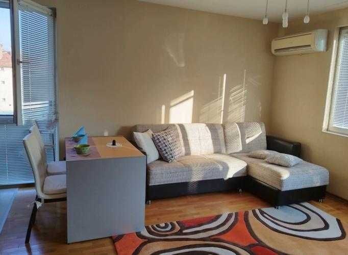 Дава се под наем Тристаен апартамент в София, Дървеница - 106 кв.м за 499.8 € - Снимка #1