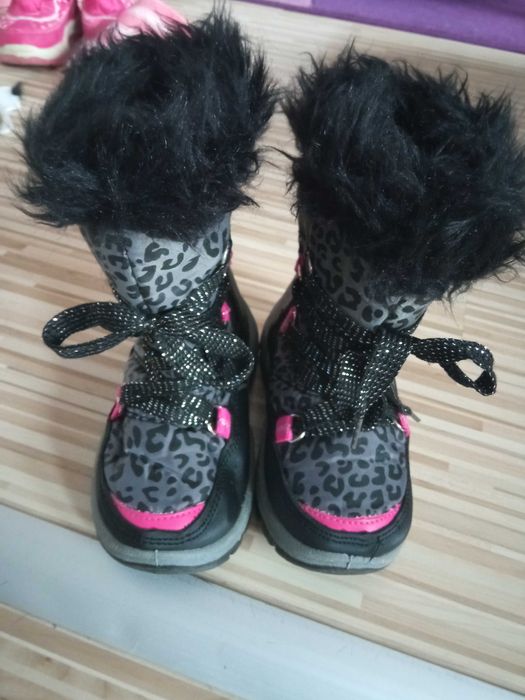 Детски ботуши номер 27