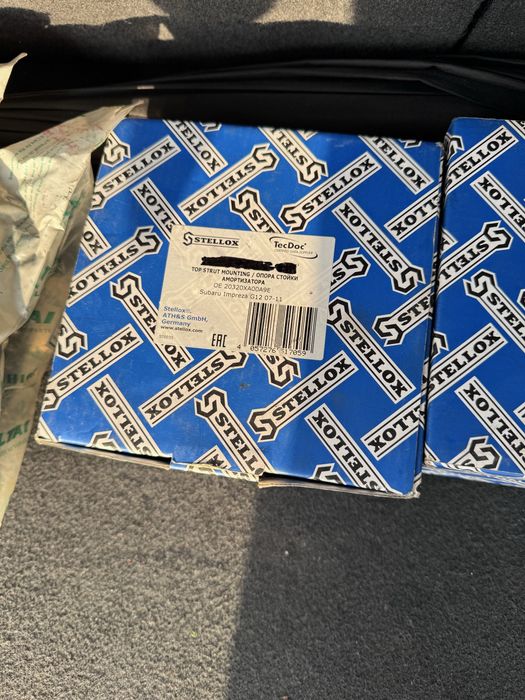 Опоры стоек амортизатора Subaru GH