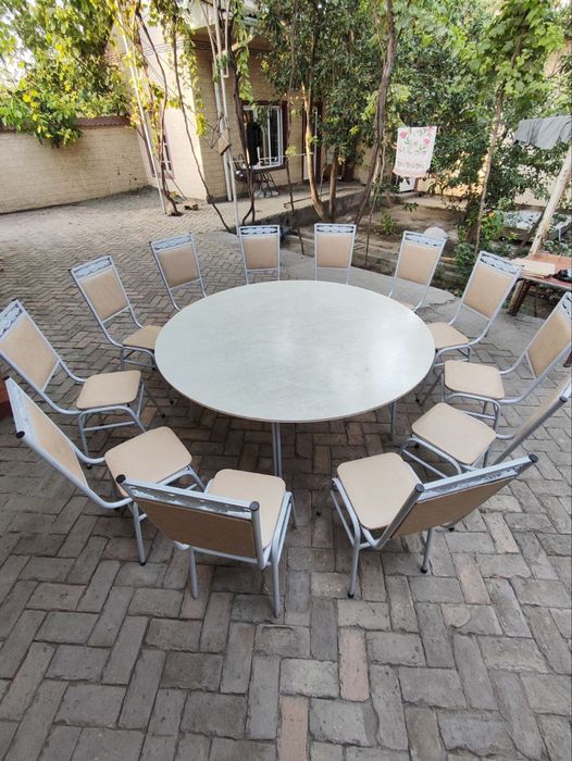 Stol stullar sotiladi zakaska olamiz 130 mingdan