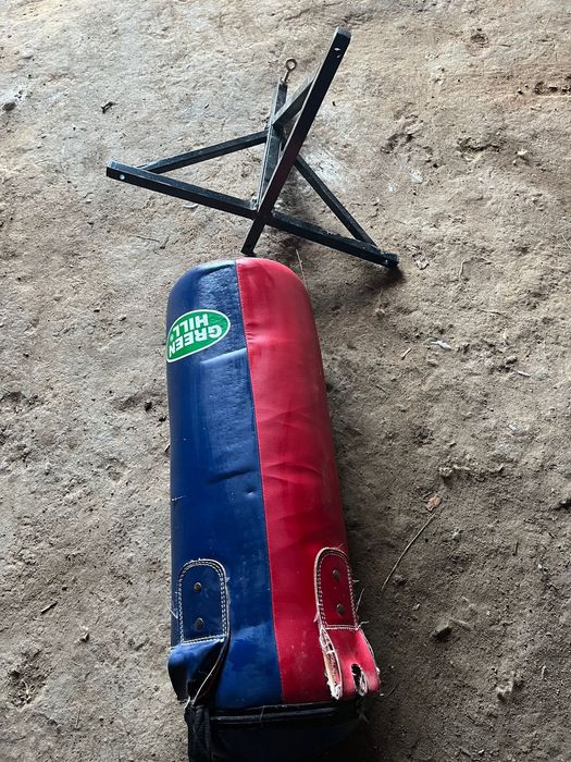 Продам турник и боксёрская груша