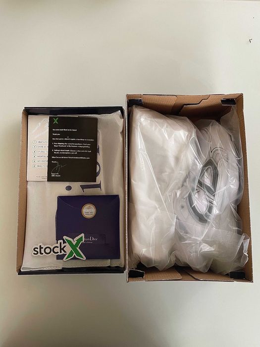 Dior B30 Triple White (reflective)