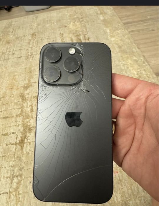 Продам Iphone 15 pro 256 gb