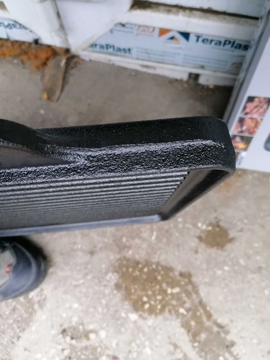 Gratar/Grill fontă pură,33 x 33 Ofertă 179 lei