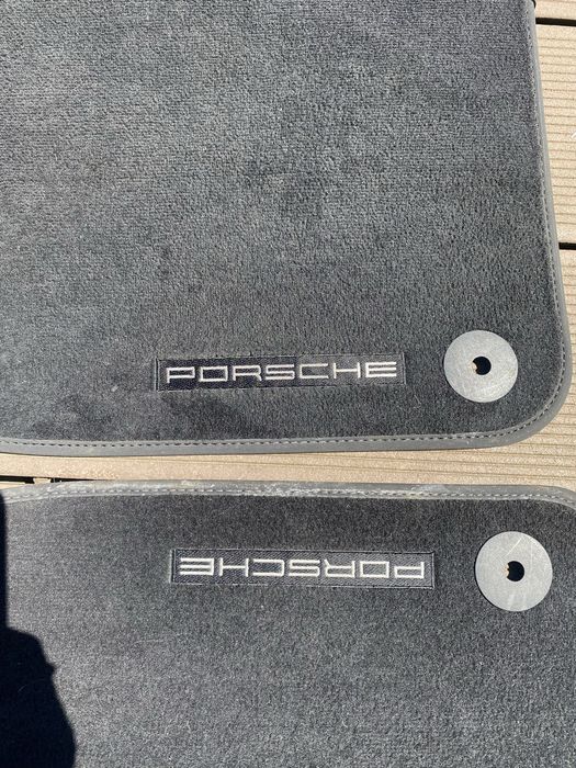 Porsche Cayenne 9Y (2019–2023) – Set covorașe originale Porsche din mochetă