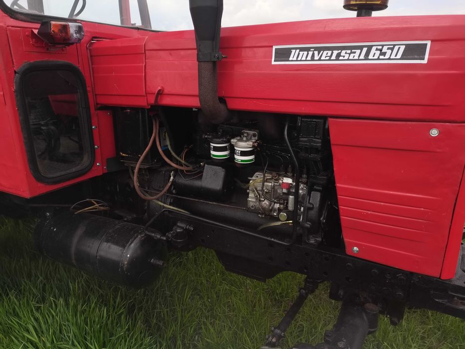 Tractor U 650 an 1994