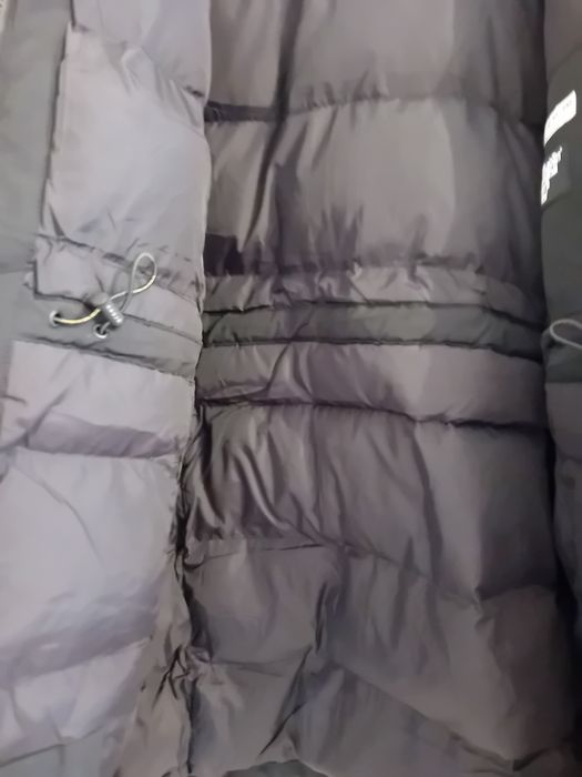 Vând geaca de iarna marca Khujo