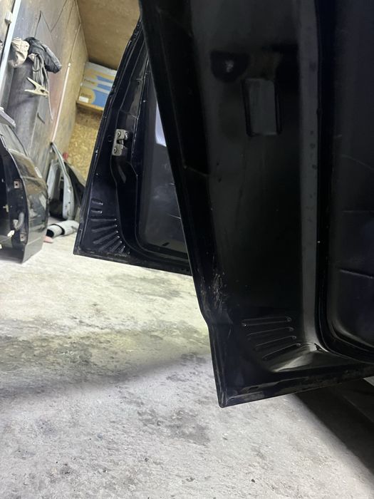 Продам 3двери приора