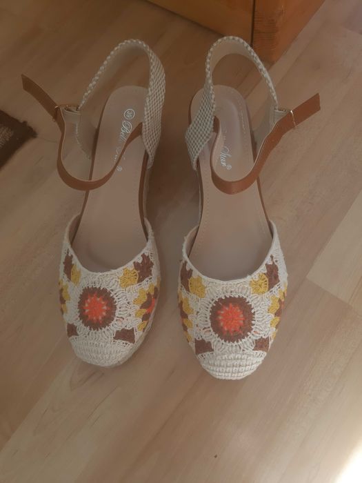 Дамски еспадрили номер 39