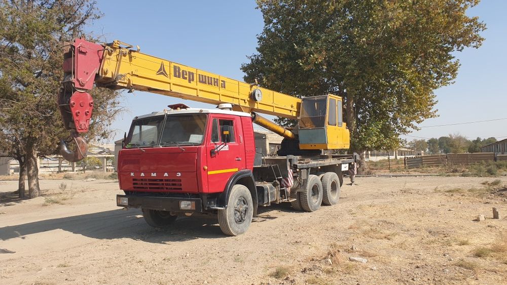 Avtokran Sotiladi 25 ton IVANOVIS