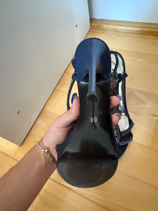 Pantofi cu toc bleumarin cu strasuri