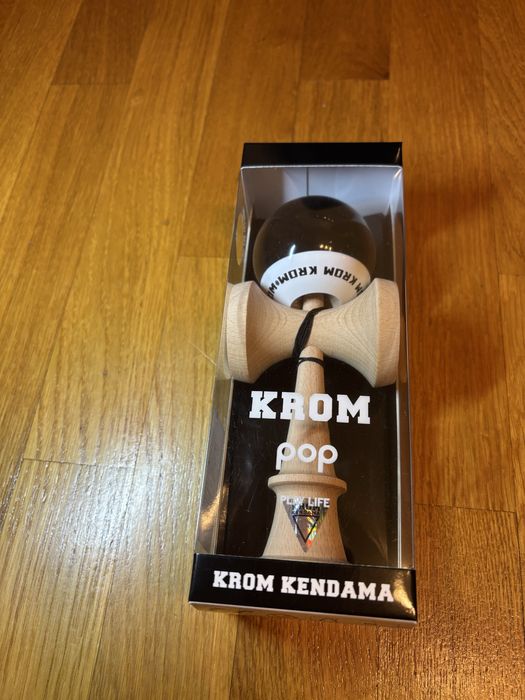Kendama KROM Pop sticky black