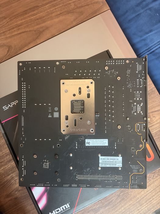 Дънна платка Sapphire Nitro B850 WiFi AM5 AMD Ryzen// Motherboard Sapphire Nitro+ B850M