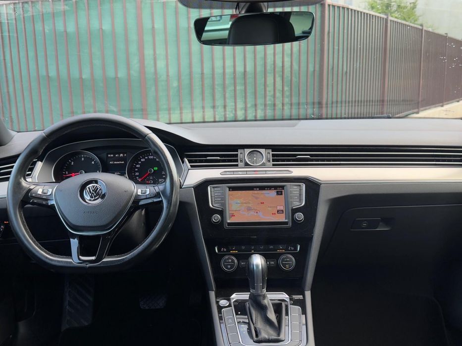 Volkswagen Passat 2017 2.0D cutie Automata Far LED Euro 6