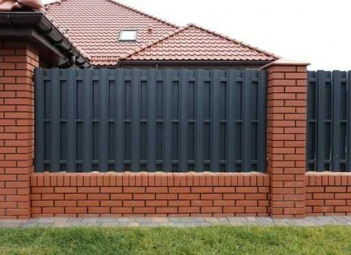 Garduri din sipca metalica porti si alte modele de garduri disponibile