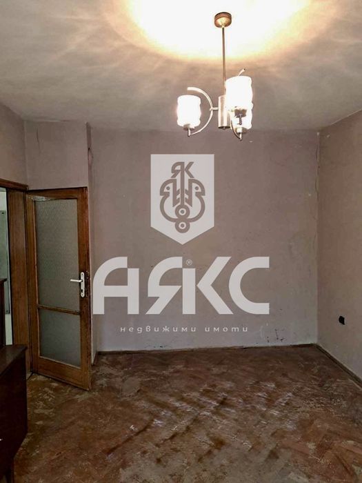 Двустаен апартамент в кв. Борово