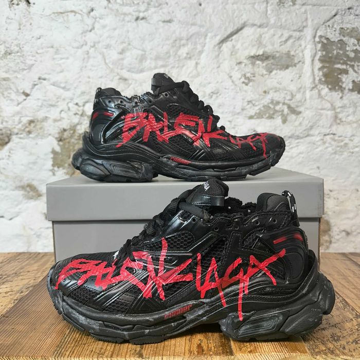 Balenciaga Runner graffiti black/red