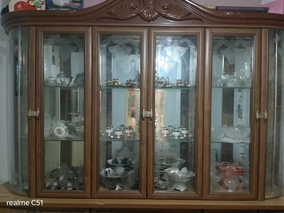 Mebel gorka sotiladi