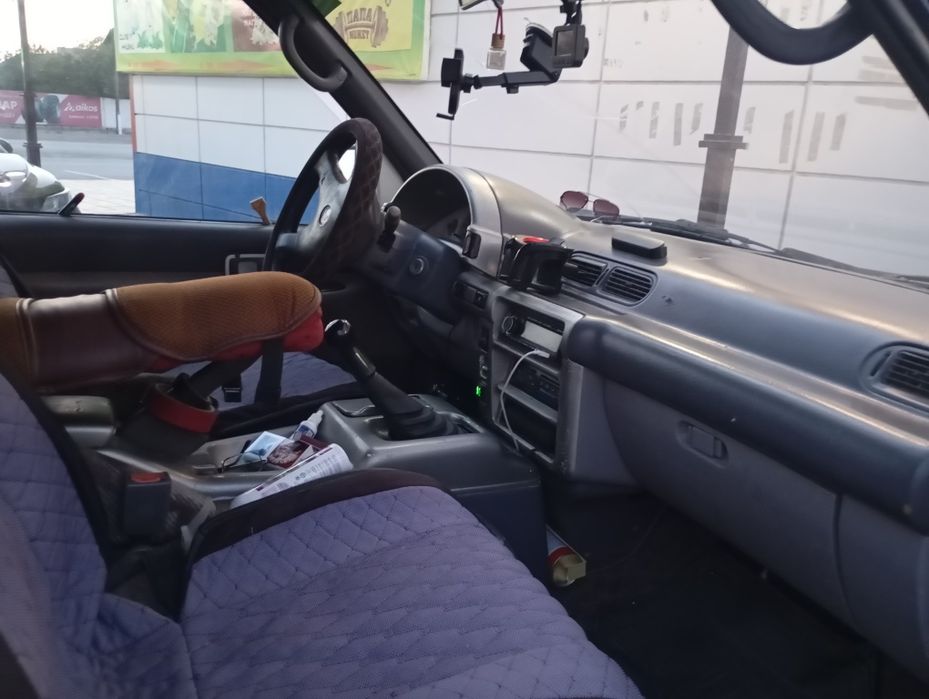 Ниссан Серена с23