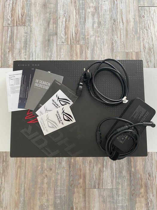 Asus Rog Strix G17 / 3070 TI / 360Hz / 16GB RAM / G713RW-KH027