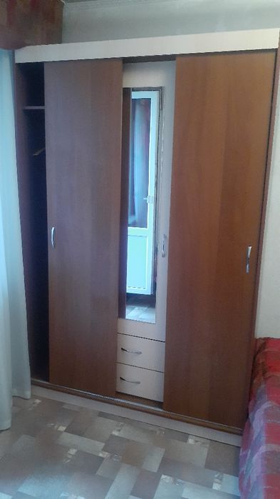 Плательный шкаф б/у