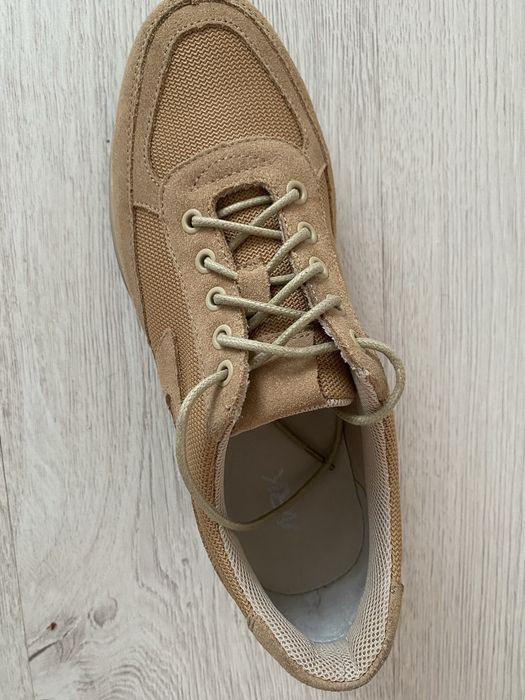 Продам кроссовки.