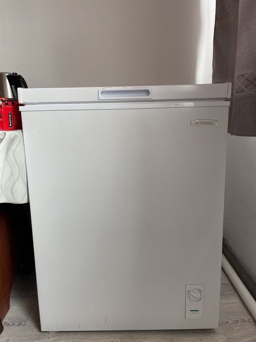 Продам почти новый морозильник