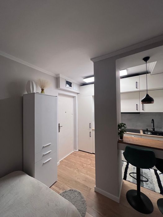 Garsonieră mobilată și utilitată