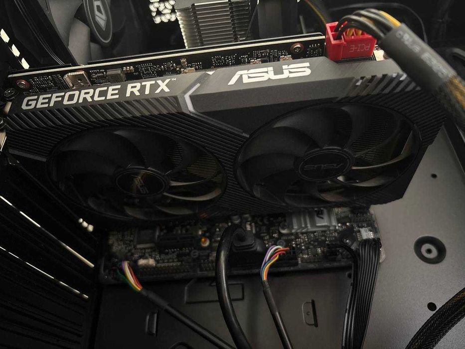 Продам видеокарту ASUS RTX 3050 8 gb