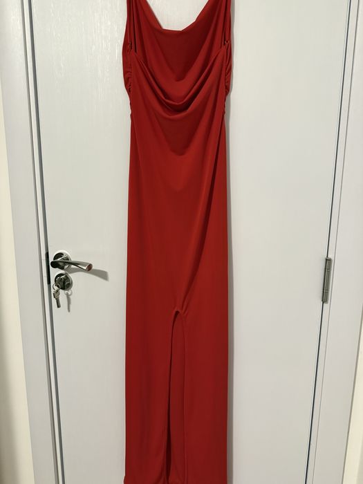 Дълга официална рокля