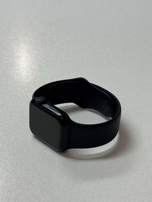 Продам Apple Watch se2 40 mm