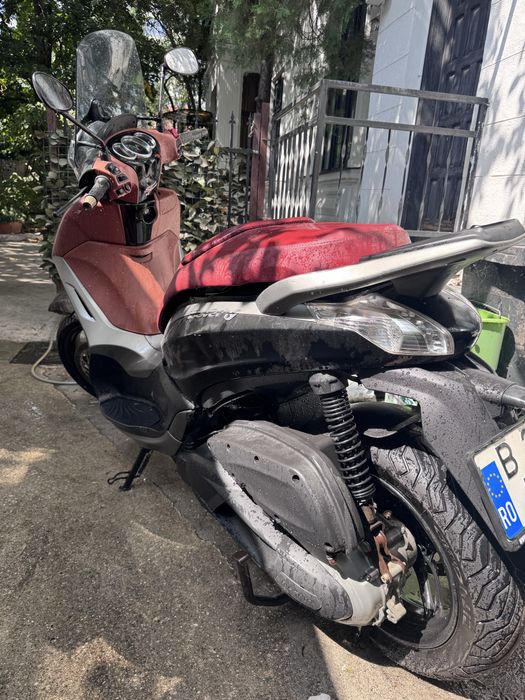 Scuter Piaggio Beverly 350 Sport Touring