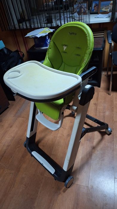 Столик, кресло детское для кормления