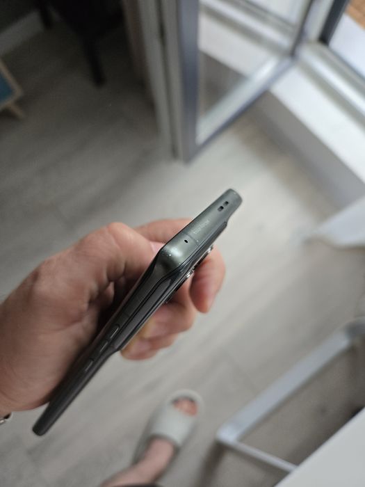 Motorola edge 50 ultra fisurat, schimb cu Galaxy watch ultra