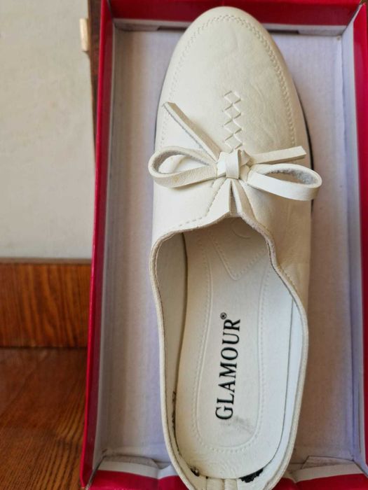 Продам женскую обувь