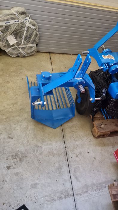 Картофовадачка за малък трактор